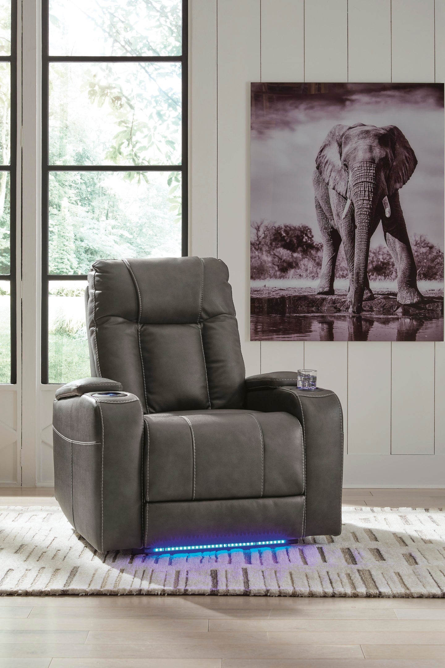 Feazada Power Recliner - Furniture 4 Less Outlet (Salinas,CA)