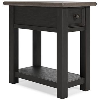 Tyler Creek End Table Set - Furniture 4 Less Outlet (Salinas,CA)