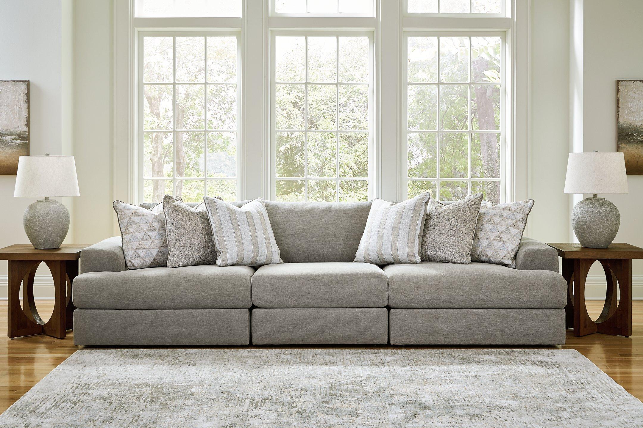 Avaliyah Sectional Sofa - Furniture 4 Less Outlet (Salinas,CA)