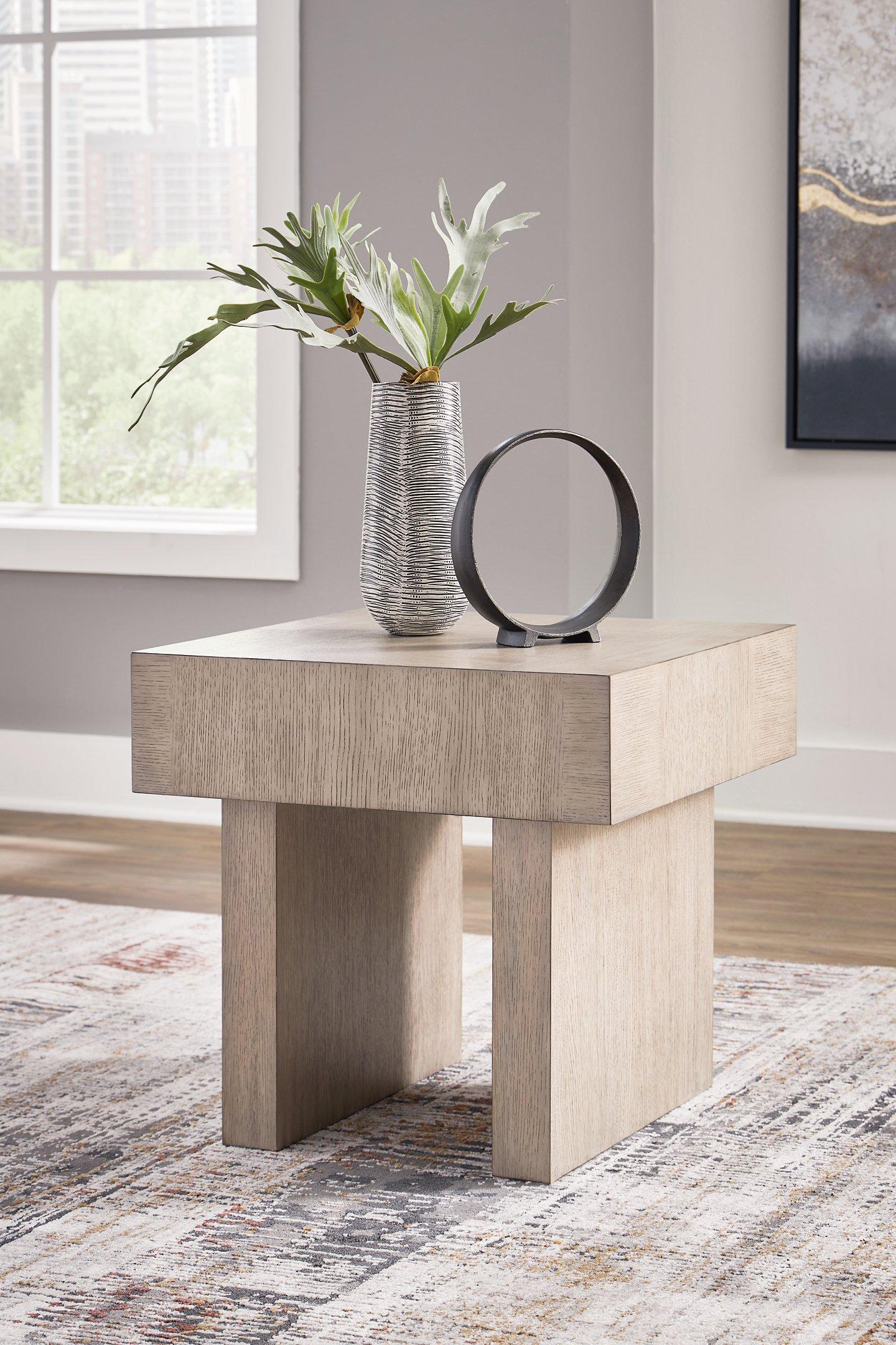 Jorlaina End Table - Furniture 4 Less Outlet (Salinas,CA)
