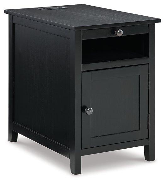 Treytown Chairside End Table - Furniture 4 Less Outlet (Salinas,CA)