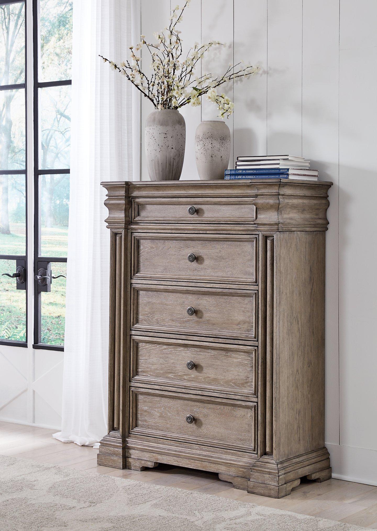 Blairhurst Chest of Drawers - Furniture 4 Less Outlet (Salinas,CA)