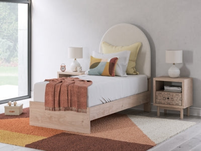 Arloster Upholstered Bed - Furniture 4 Less Outlet (Salinas,CA)