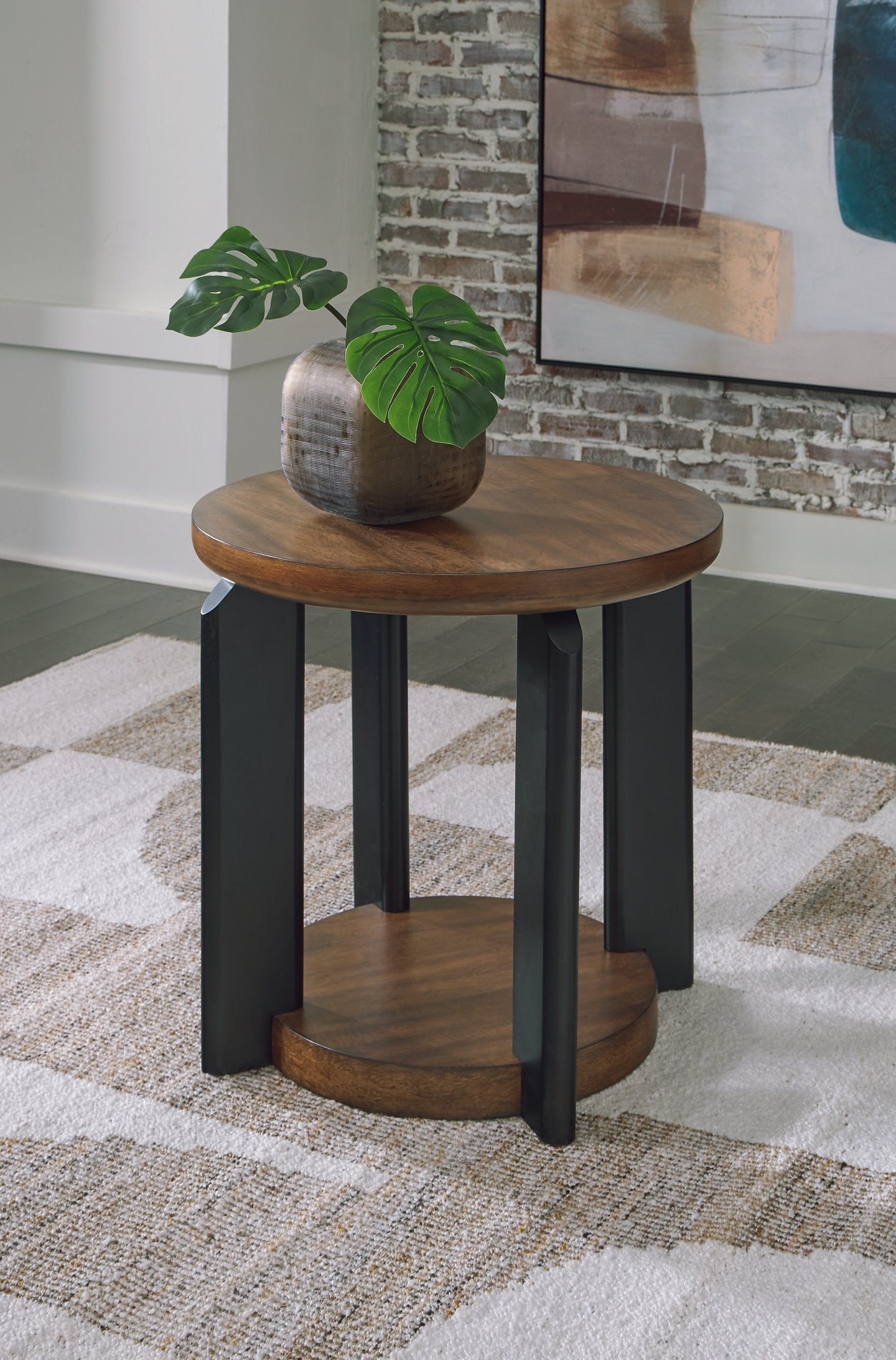 Kraeburn End Table - Furniture 4 Less Outlet (Salinas,CA)