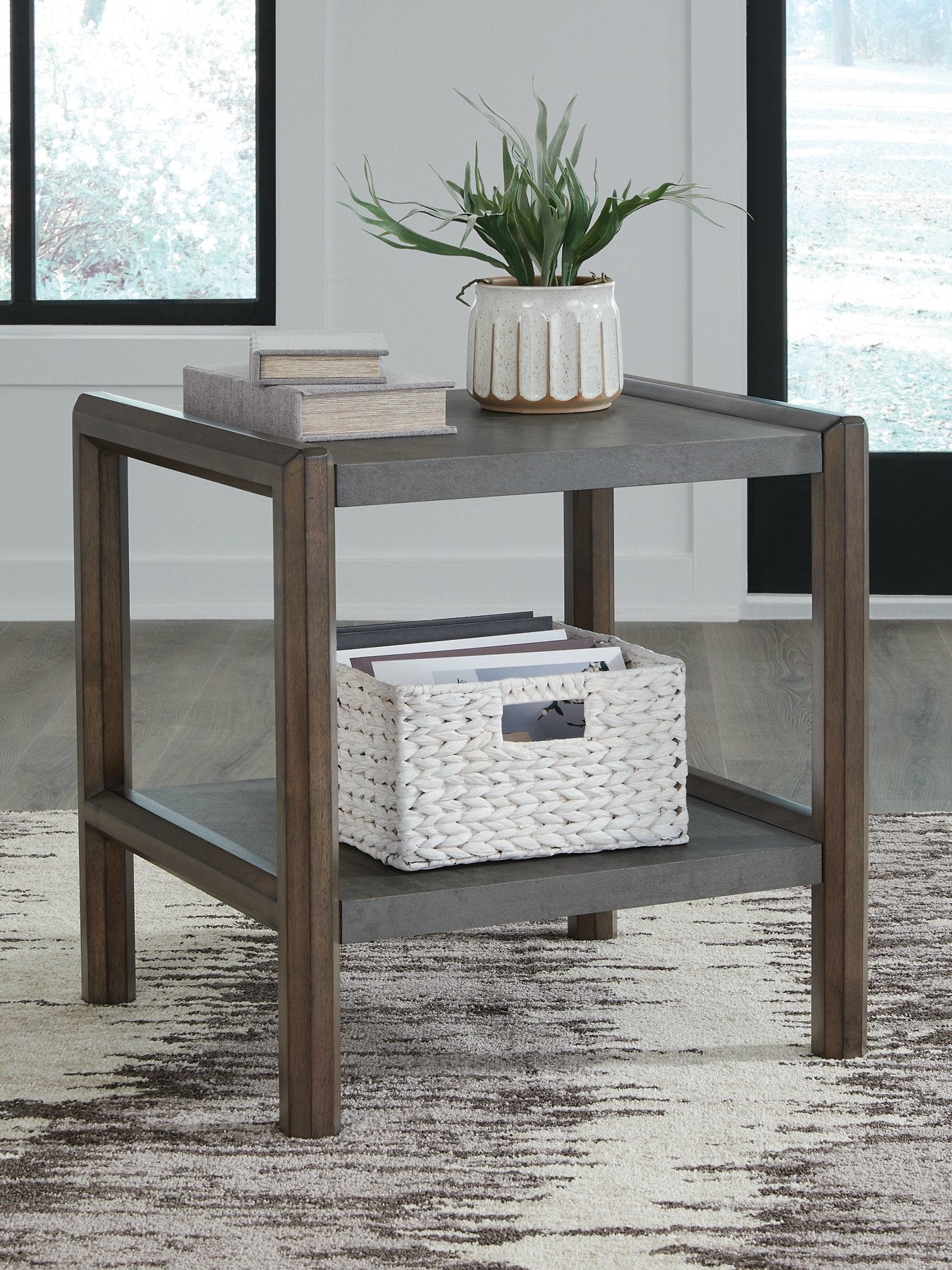 Kallenny End Table - Furniture 4 Less Outlet (Salinas,CA)