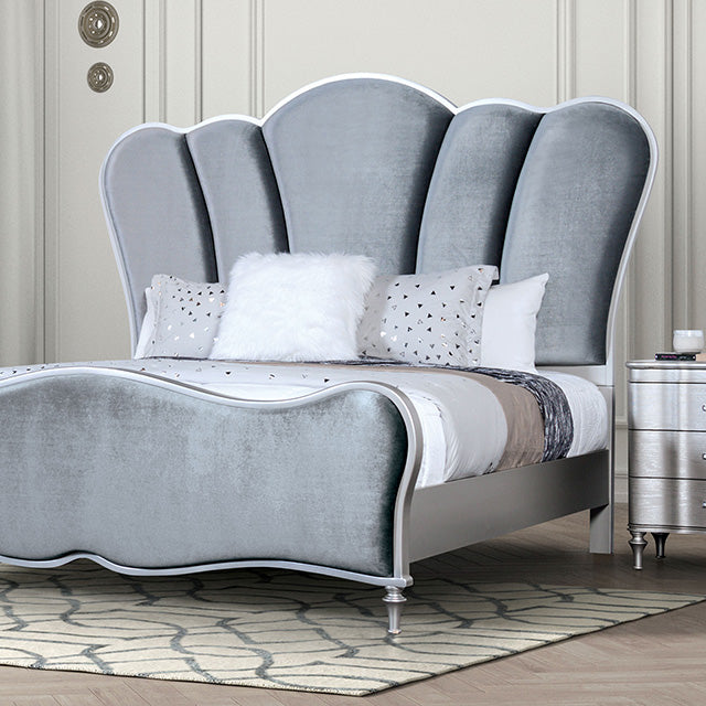 Melodi Parc E.King & Queen Bed Black & Silver - Furniture 4 Less Outlet (Salinas,CA)