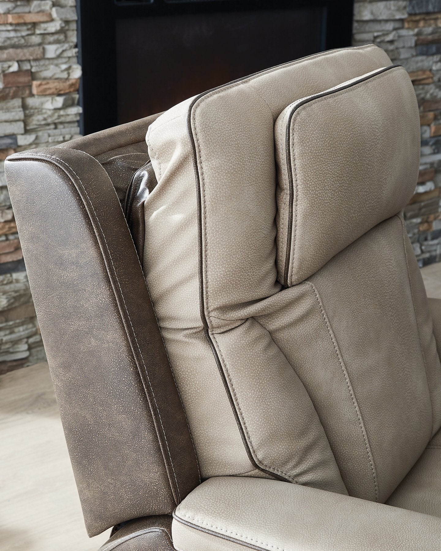 4Z-Peaceful Pause Power Lift Recliner - Furniture 4 Less Outlet (Salinas,CA)