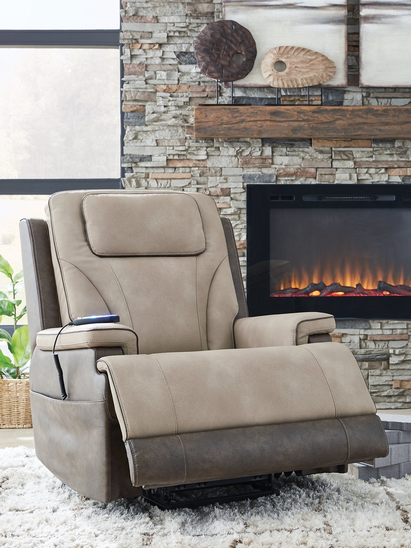 4Z-Peaceful Pause Power Lift Recliner - Furniture 4 Less Outlet (Salinas,CA)