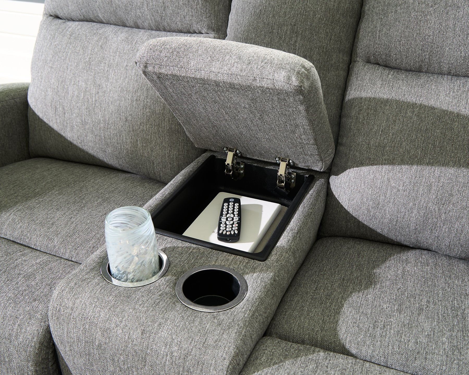 Gauntlet Reclining Loveseat with Console - Furniture 4 Less Outlet (Salinas,CA)