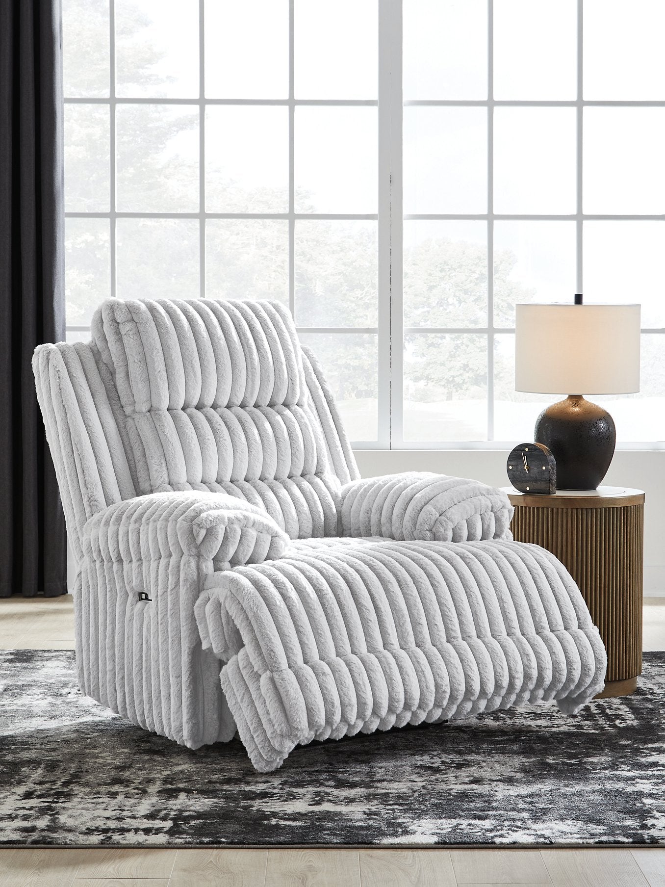 Rhines Falls Power Recliner - Furniture 4 Less Outlet (Salinas,CA)