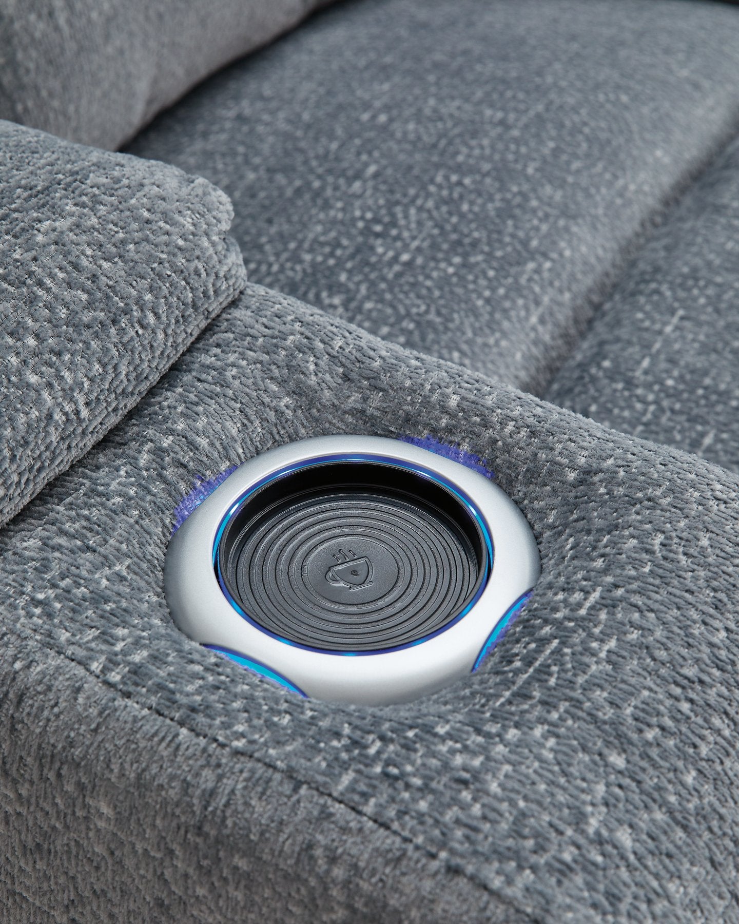Studio Cave Power Reclining Loveseat with Console - Furniture 4 Less Outlet (Salinas,CA)