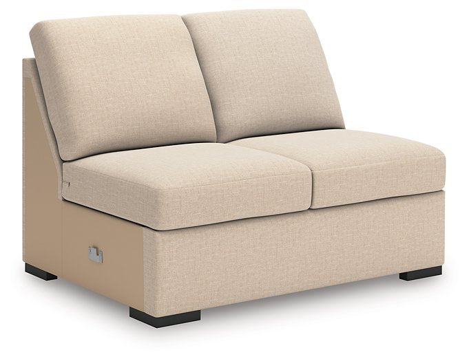 LadyMae Sectional with Chaise - Furniture 4 Less Outlet (Salinas,CA)