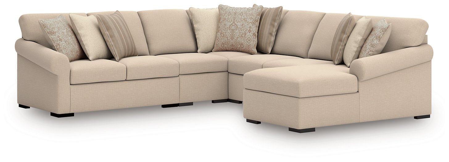 LadyMae Sectional with Chaise - Furniture 4 Less Outlet (Salinas,CA)