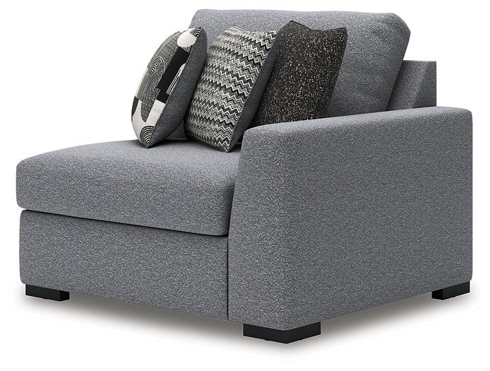 Bealton Sectional with Chaise - Furniture 4 Less Outlet (Salinas,CA)