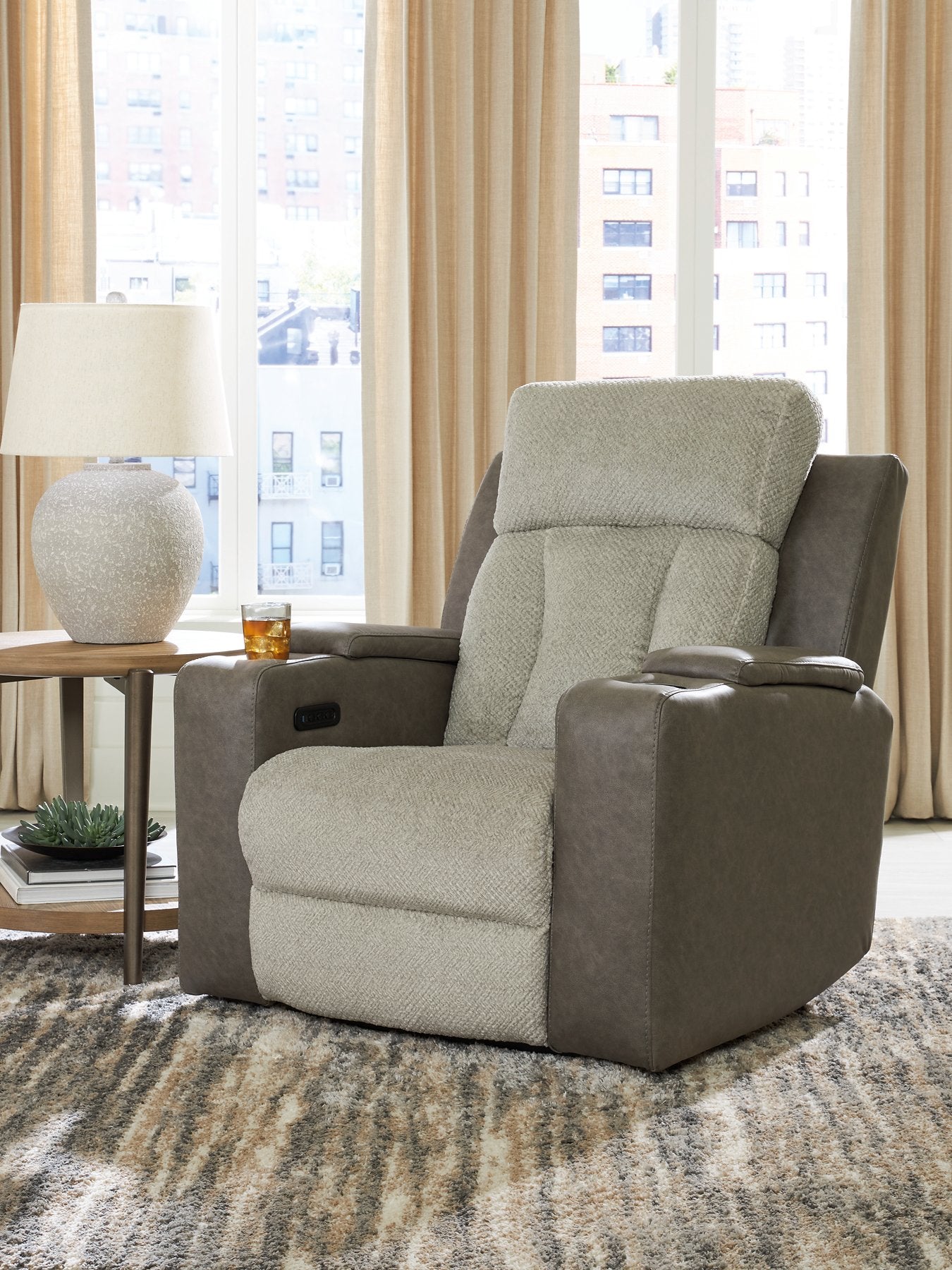 WhipLash Power Recliner - Furniture 4 Less Outlet (Salinas,CA)