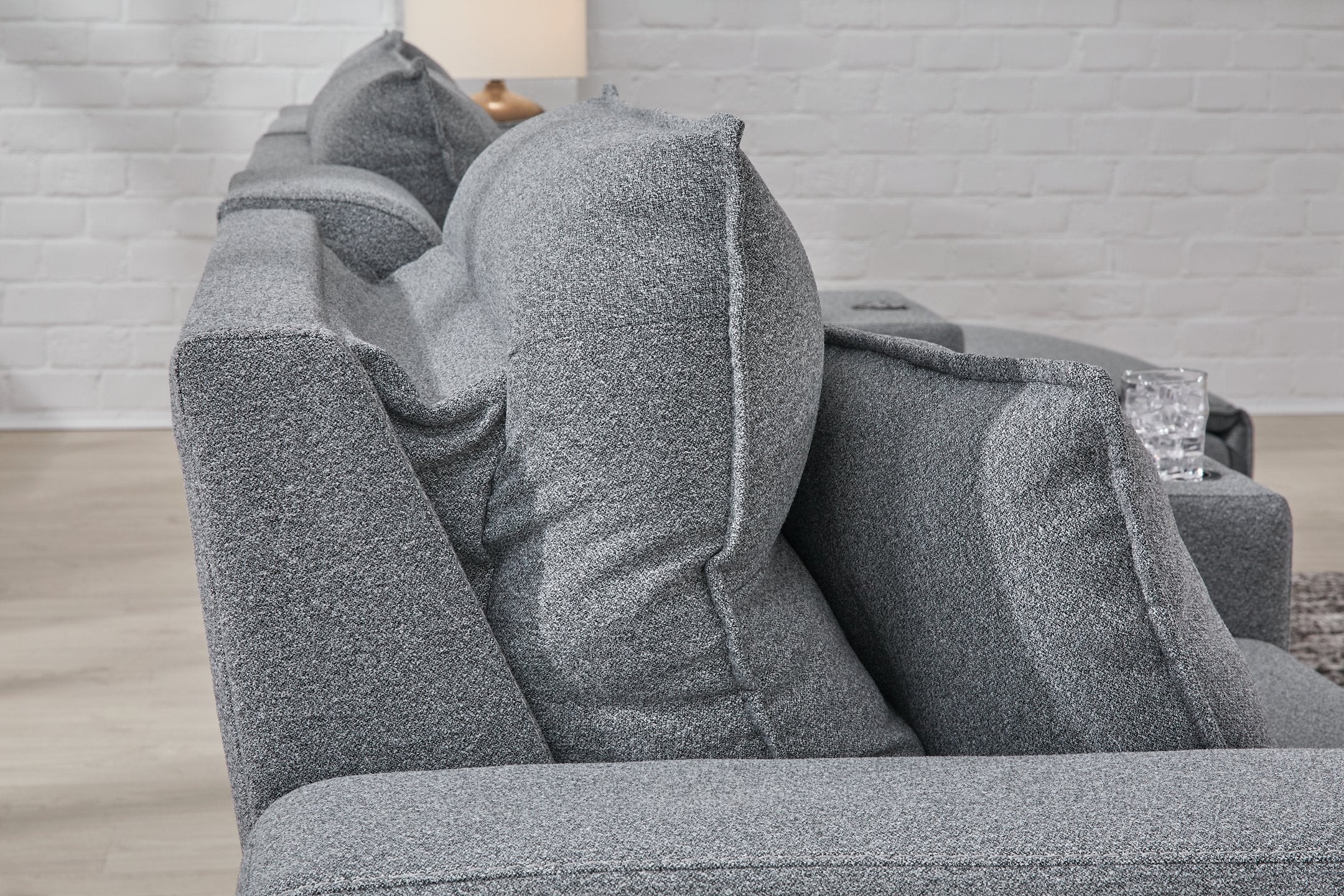 Modmax Power Reclining Sectional with Chaise - Furniture 4 Less Outlet (Salinas,CA)