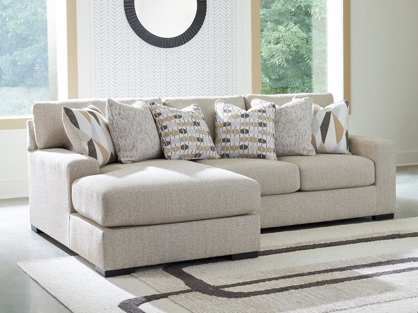 Laurelgrove Sectional Sofa Chaise - Furniture 4 Less Outlet (Salinas,CA)