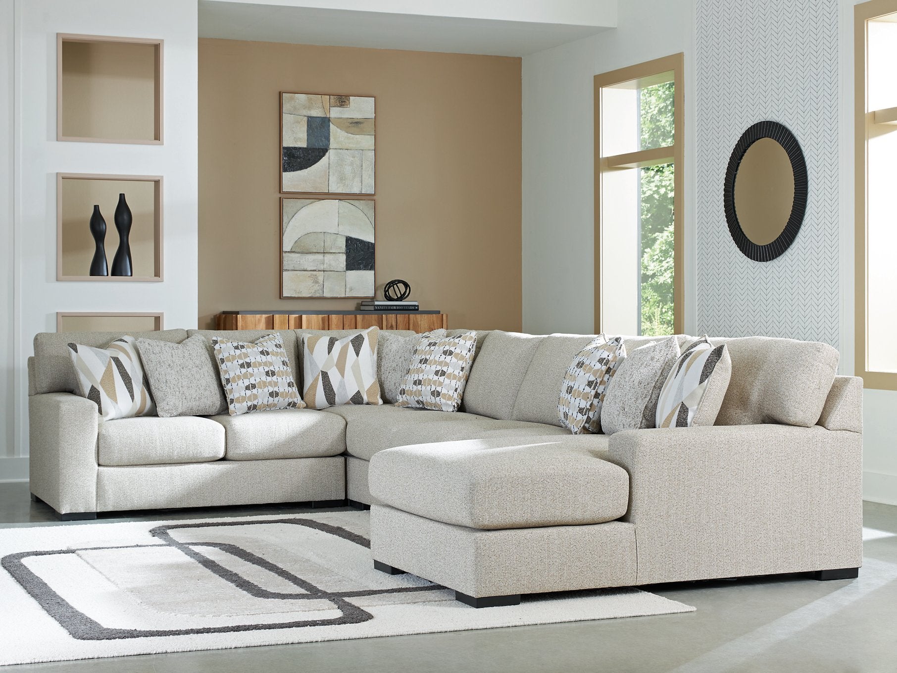 Laurelgrove Sectional with Chaise - Furniture 4 Less Outlet (Salinas,CA)