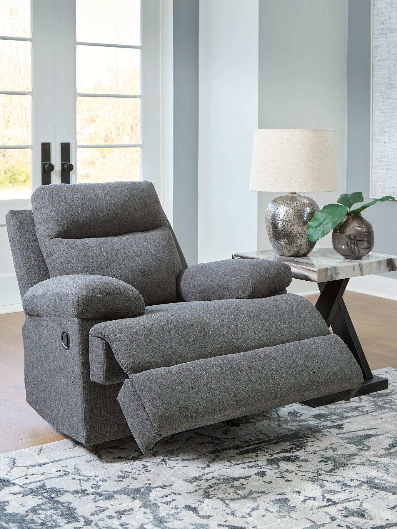Side-Swipe Recliner - Furniture 4 Less Outlet (Salinas,CA)