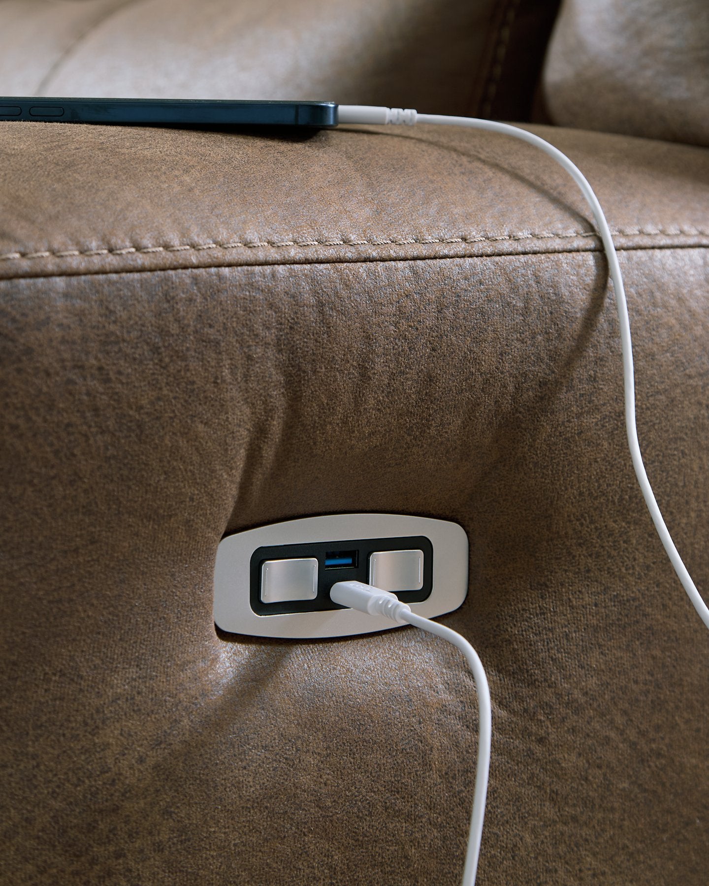 Beckley Place Power Reclining Sofa - Furniture 4 Less Outlet (Salinas,CA)