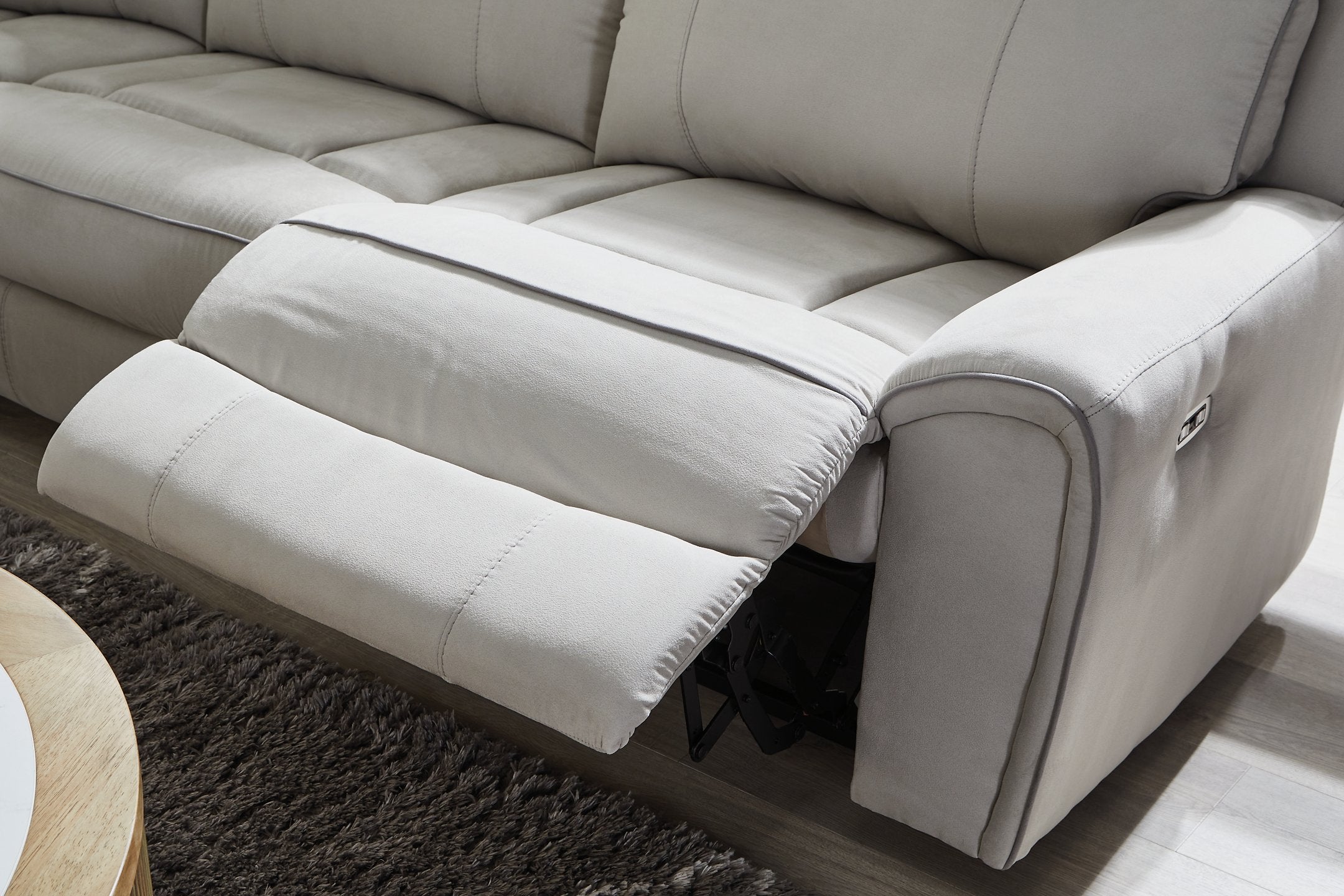 Social Pointe Reclining Loveseat - Furniture 4 Less Outlet (Salinas,CA)