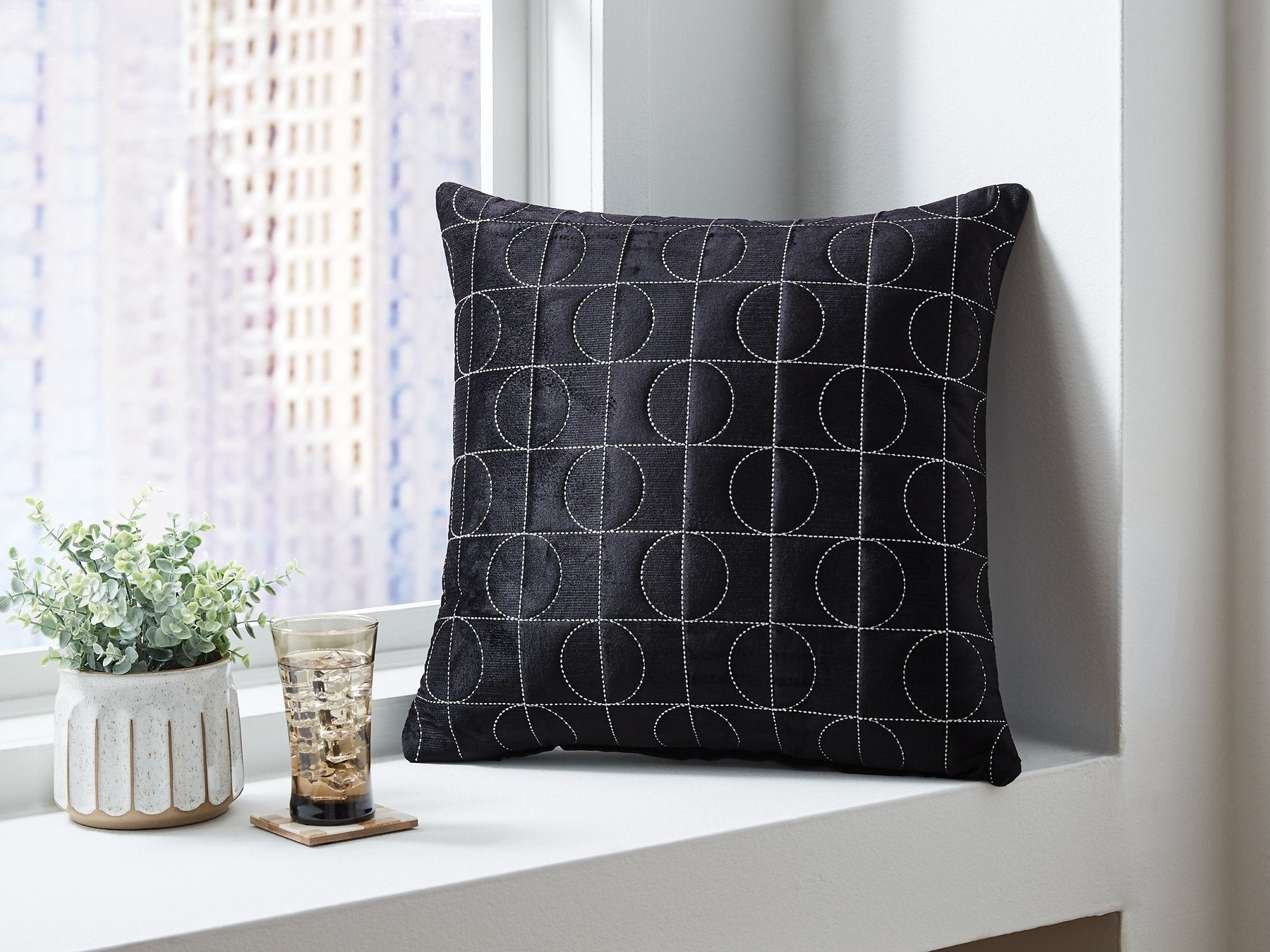 Kydner Pillow (Set of 4) - Furniture 4 Less Outlet (Salinas,CA)