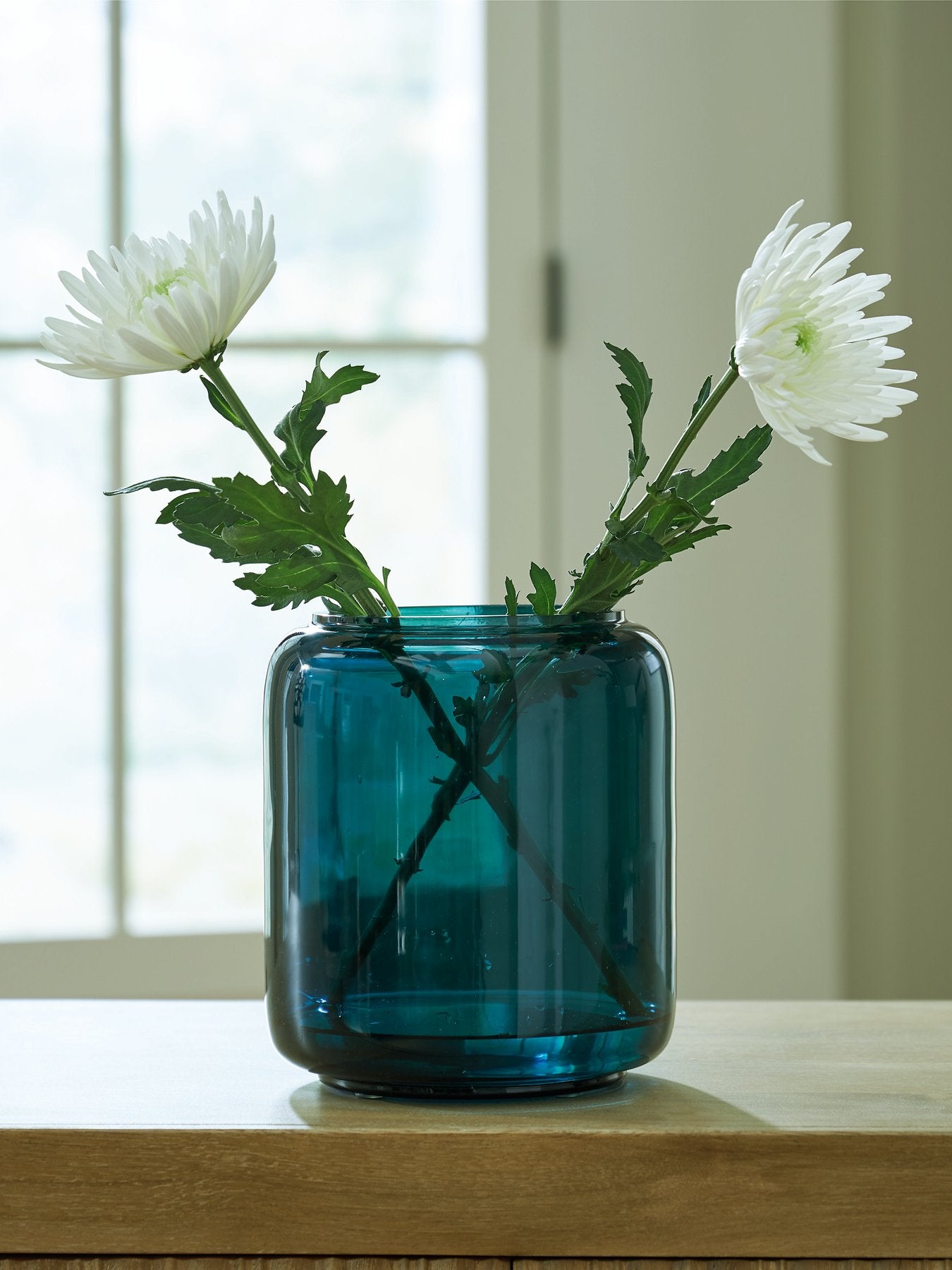 Inisland Vase - Furniture 4 Less Outlet (Salinas,CA)