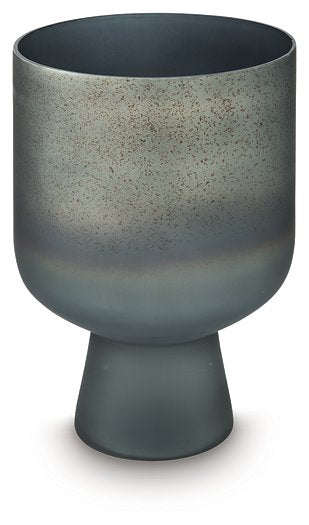 Pennmore Vase - Furniture 4 Less Outlet (Salinas,CA)
