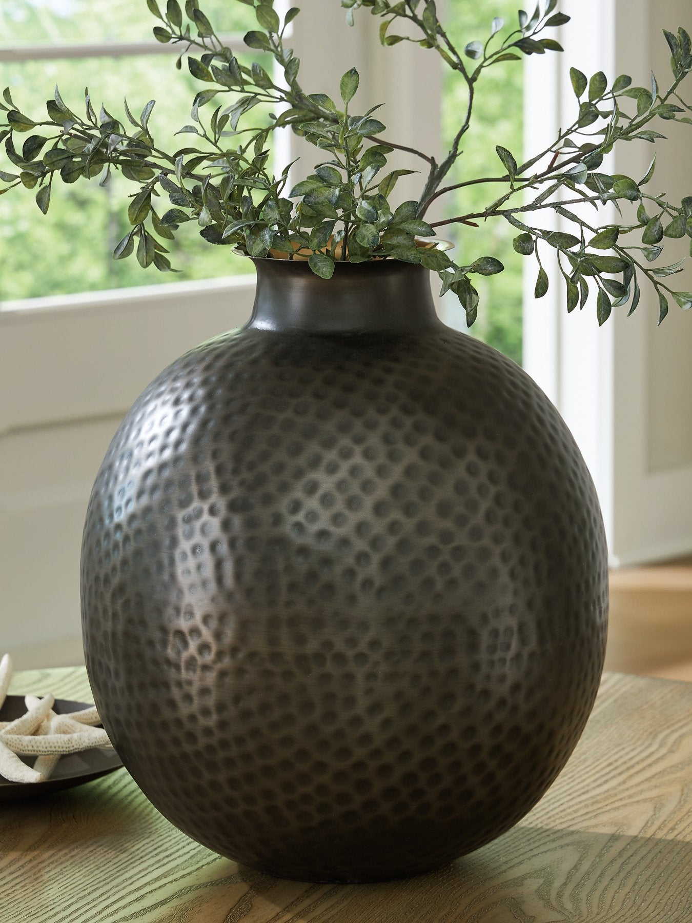 Woody Vase - Furniture 4 Less Outlet (Salinas,CA)