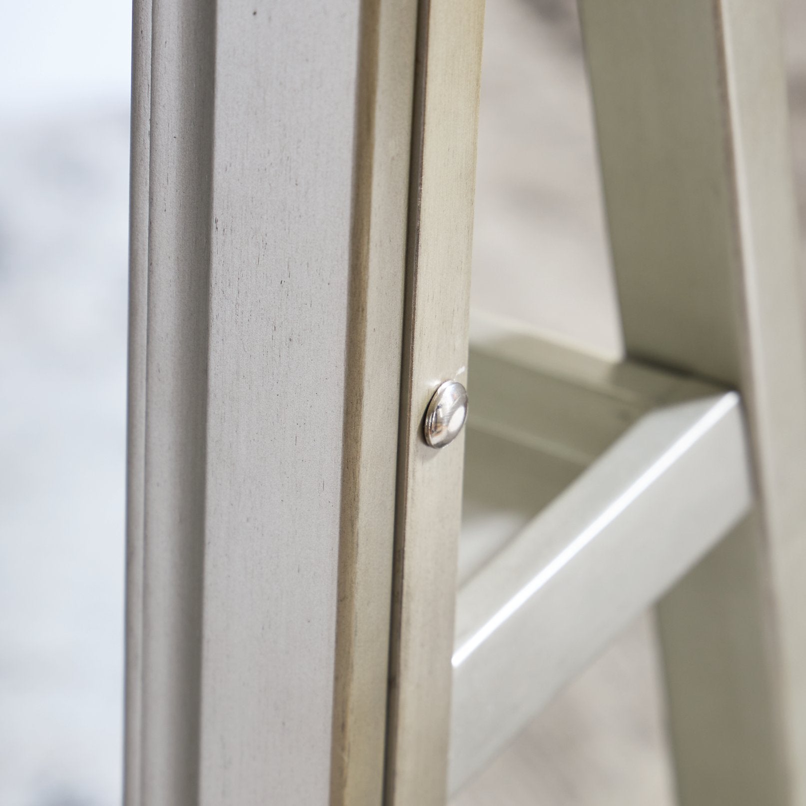 Evesen Floor Standing Mirror/Storage - Furniture 4 Less Outlet (Salinas,CA)