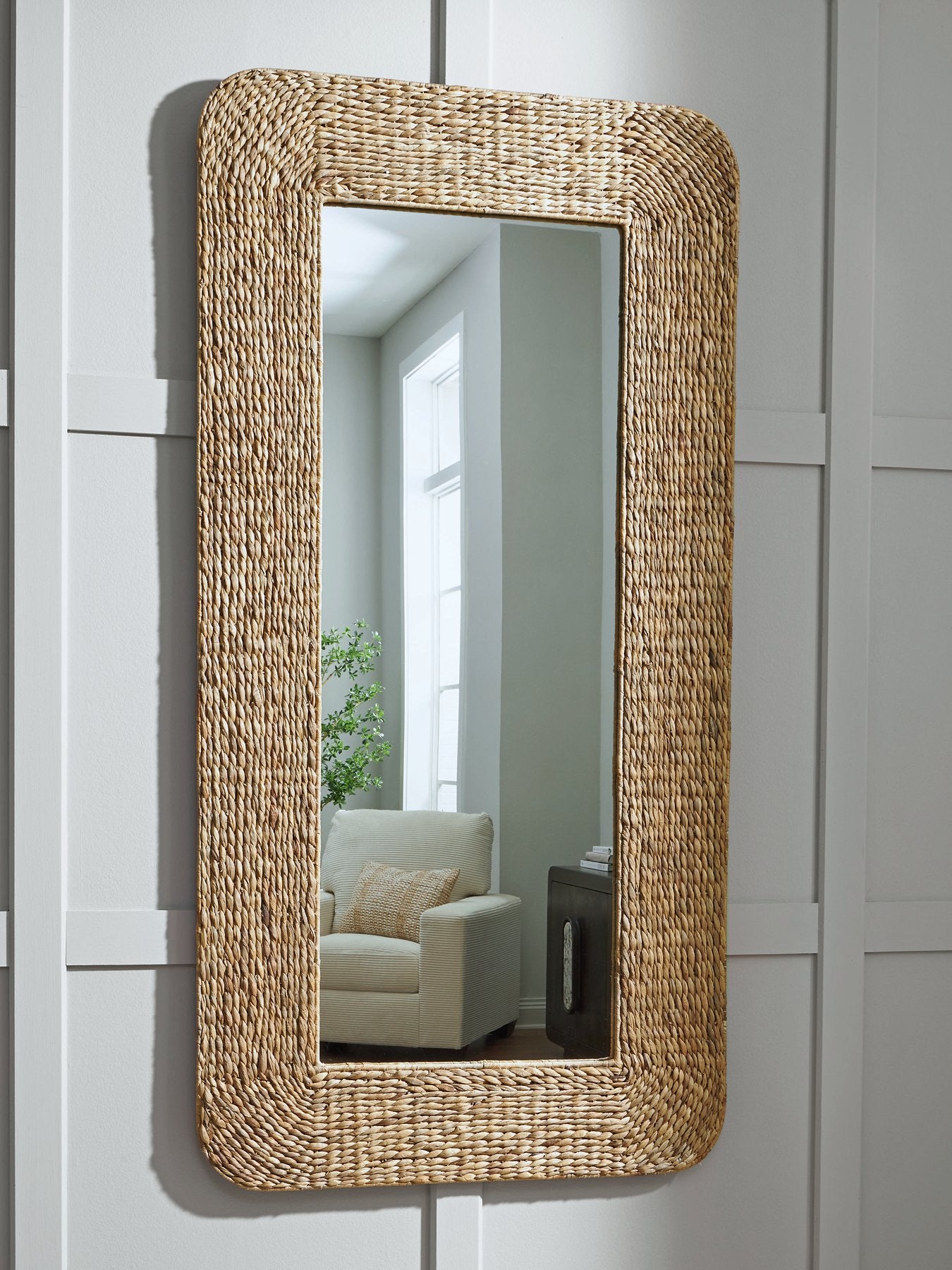 Norigan Floor Mirror - Furniture 4 Less Outlet (Salinas,CA)