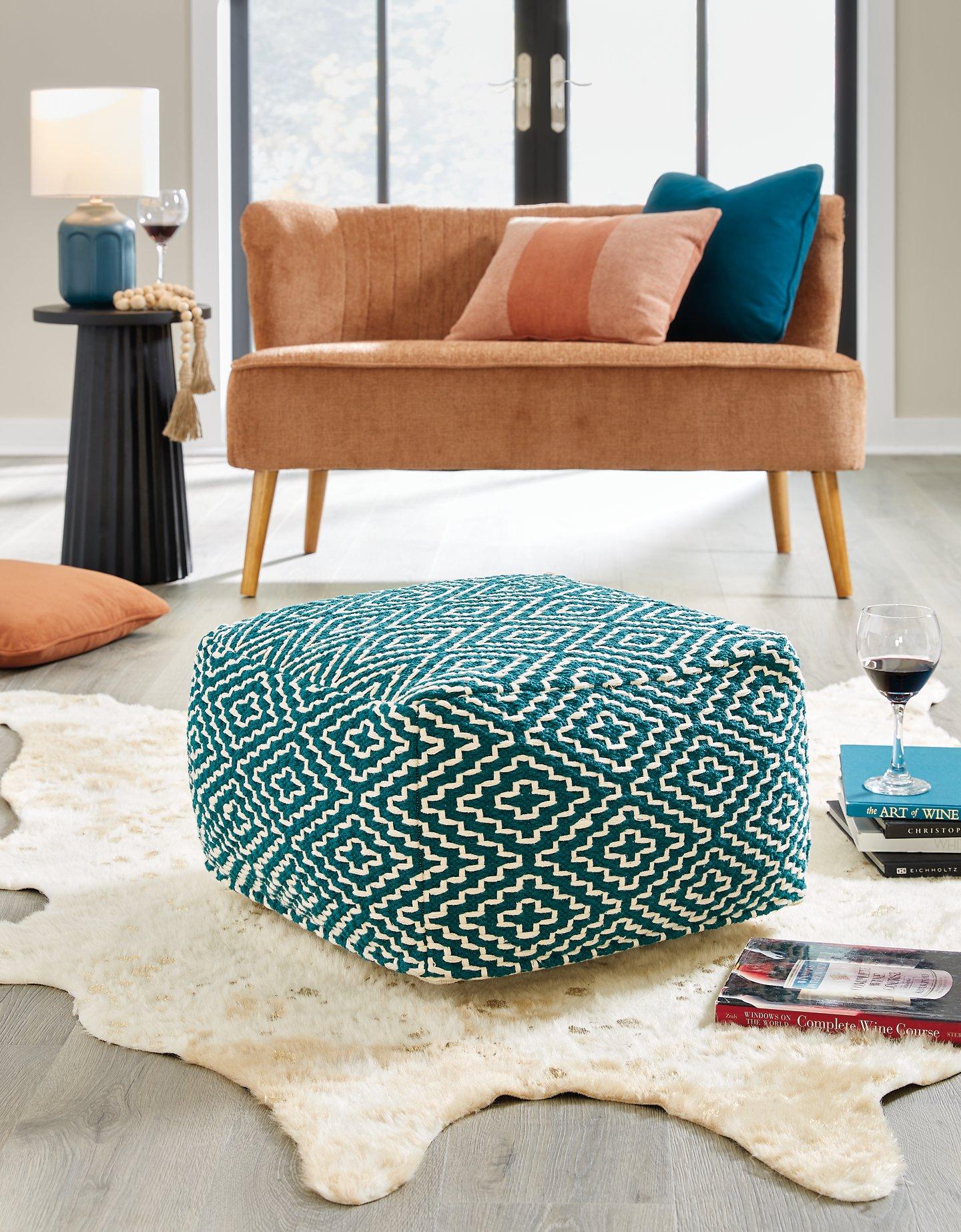 Brynnsen Pouf - Furniture 4 Less Outlet (Salinas,CA)