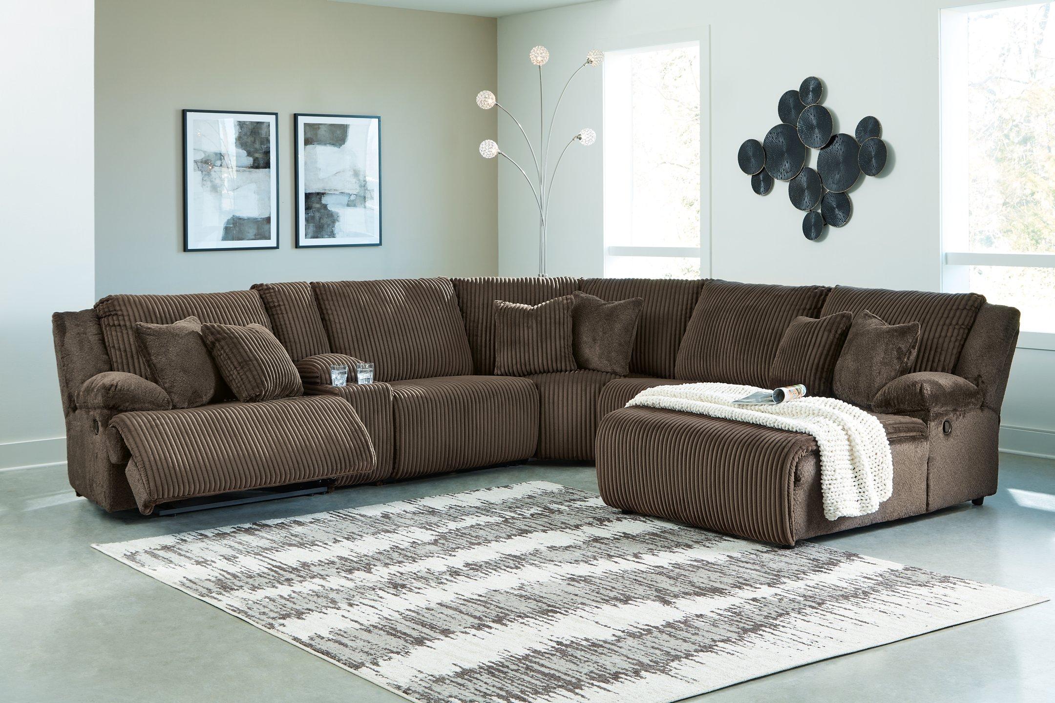 Top Tier Reclining Sectional with Chaise - Furniture 4 Less Outlet (Salinas,CA)