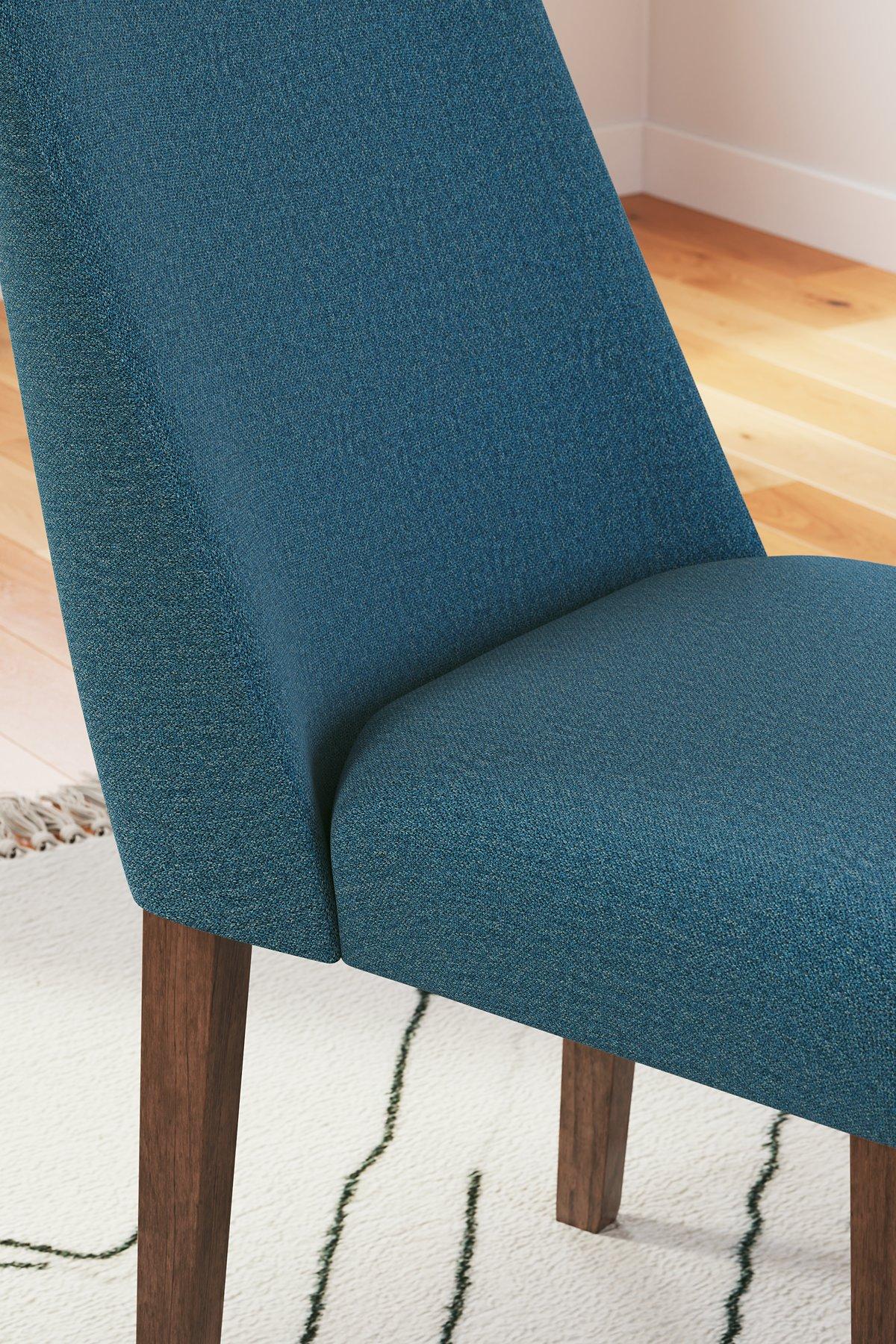 Lyncott Dining Room Set - Furniture 4 Less Outlet (Salinas,CA)