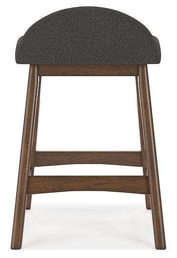 Lyncott Dining Room Set - Furniture 4 Less Outlet (Salinas,CA)