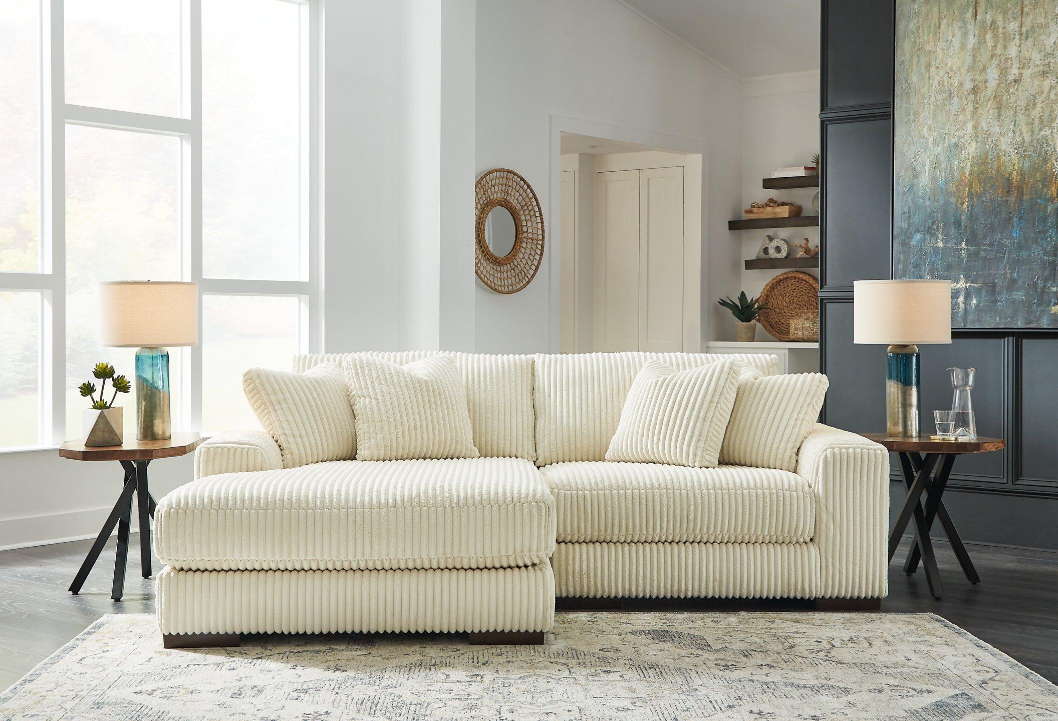 Lindyn Sectional with Chaise - Furniture 4 Less Outlet (Salinas,CA)