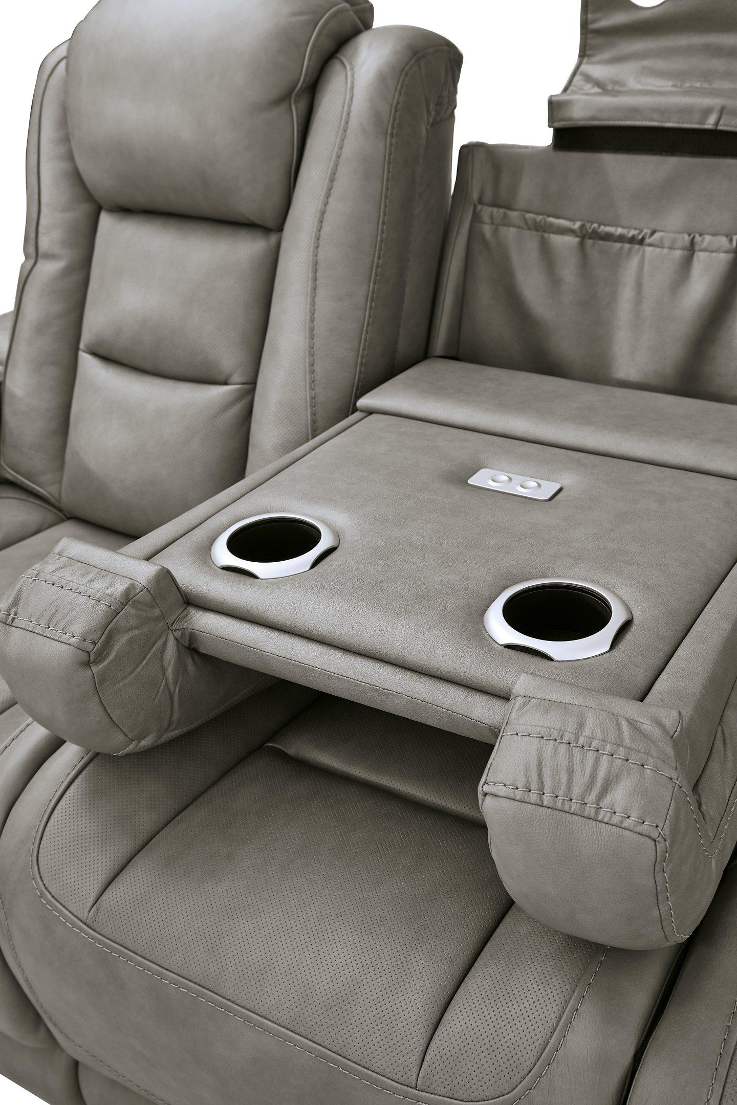 The Man-Den Power Reclining Sofa - Furniture 4 Less Outlet (Salinas,CA)