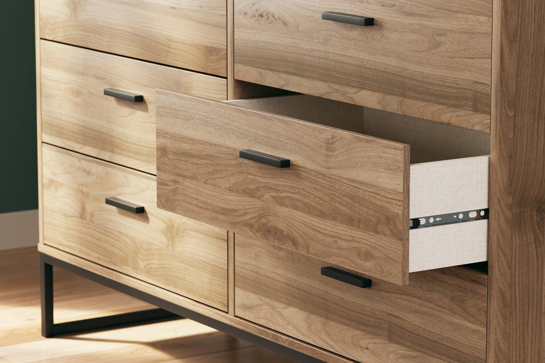Deanlow Bedroom Package - Furniture 4 Less Outlet (Salinas,CA)