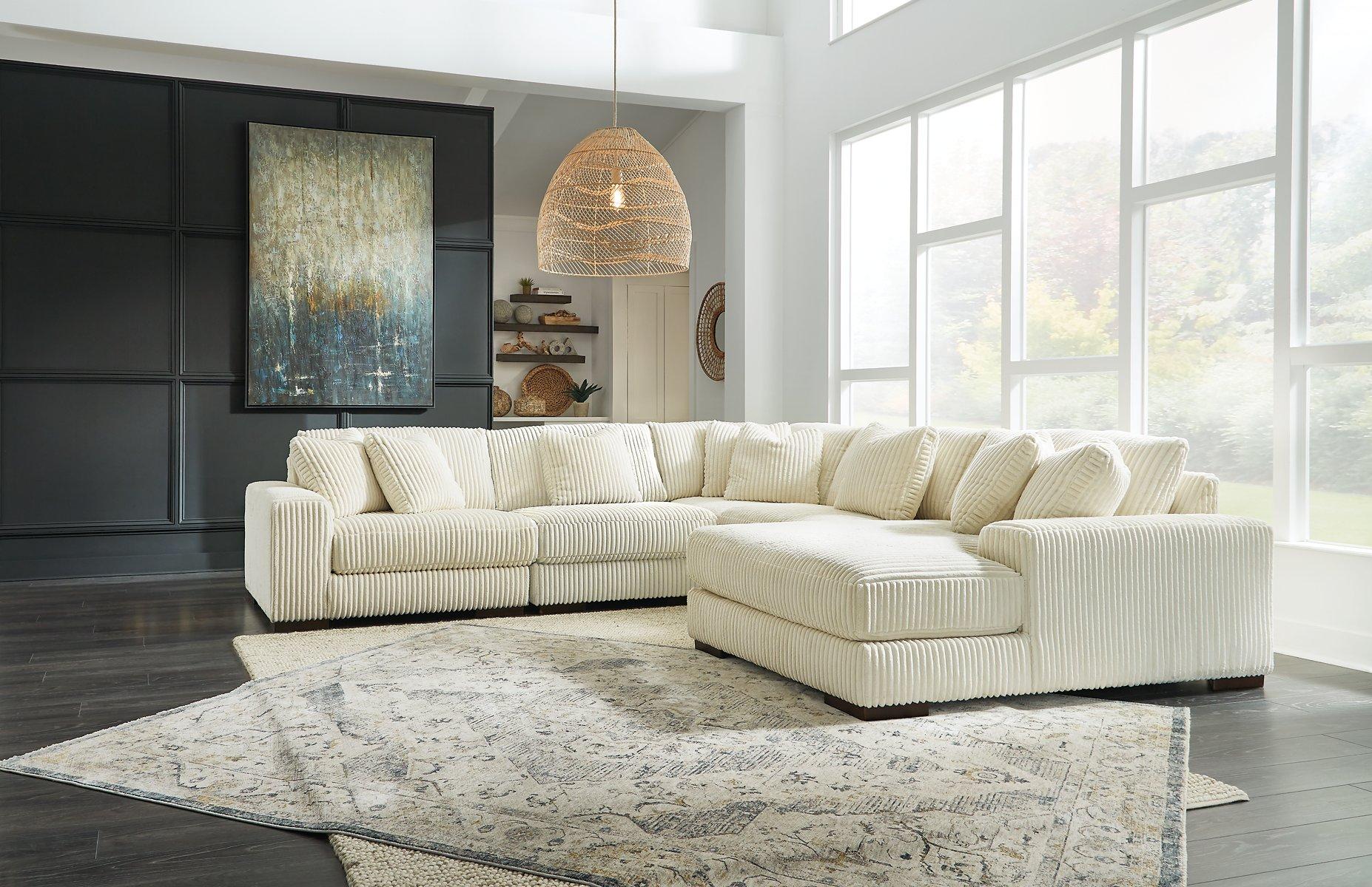 Lindyn Sectional with Chaise - Furniture 4 Less Outlet (Salinas,CA)