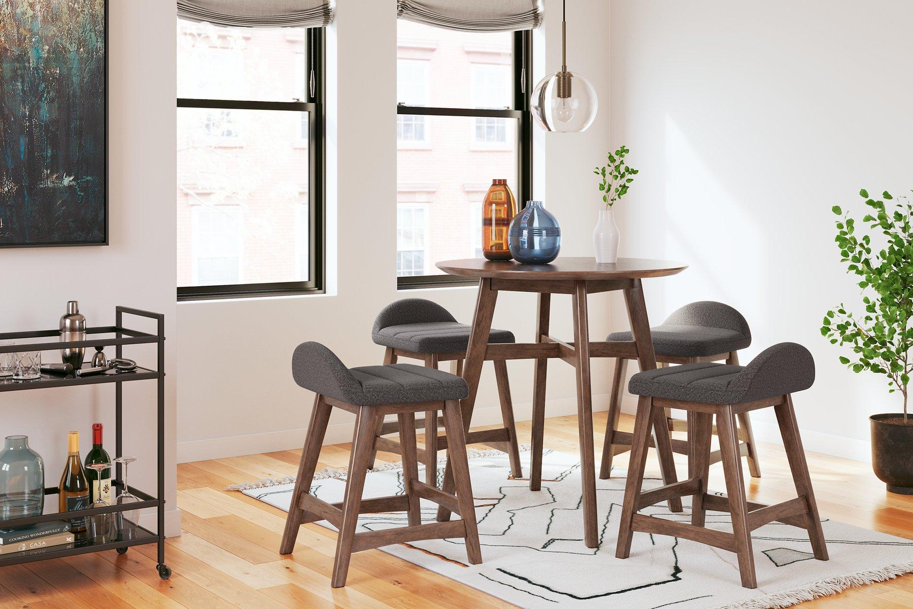 Lyncott Dining Room Set - Furniture 4 Less Outlet (Salinas,CA)