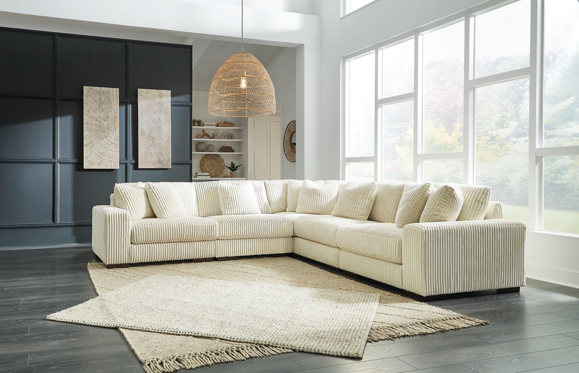 Lindyn Sectional - Furniture 4 Less Outlet (Salinas,CA)