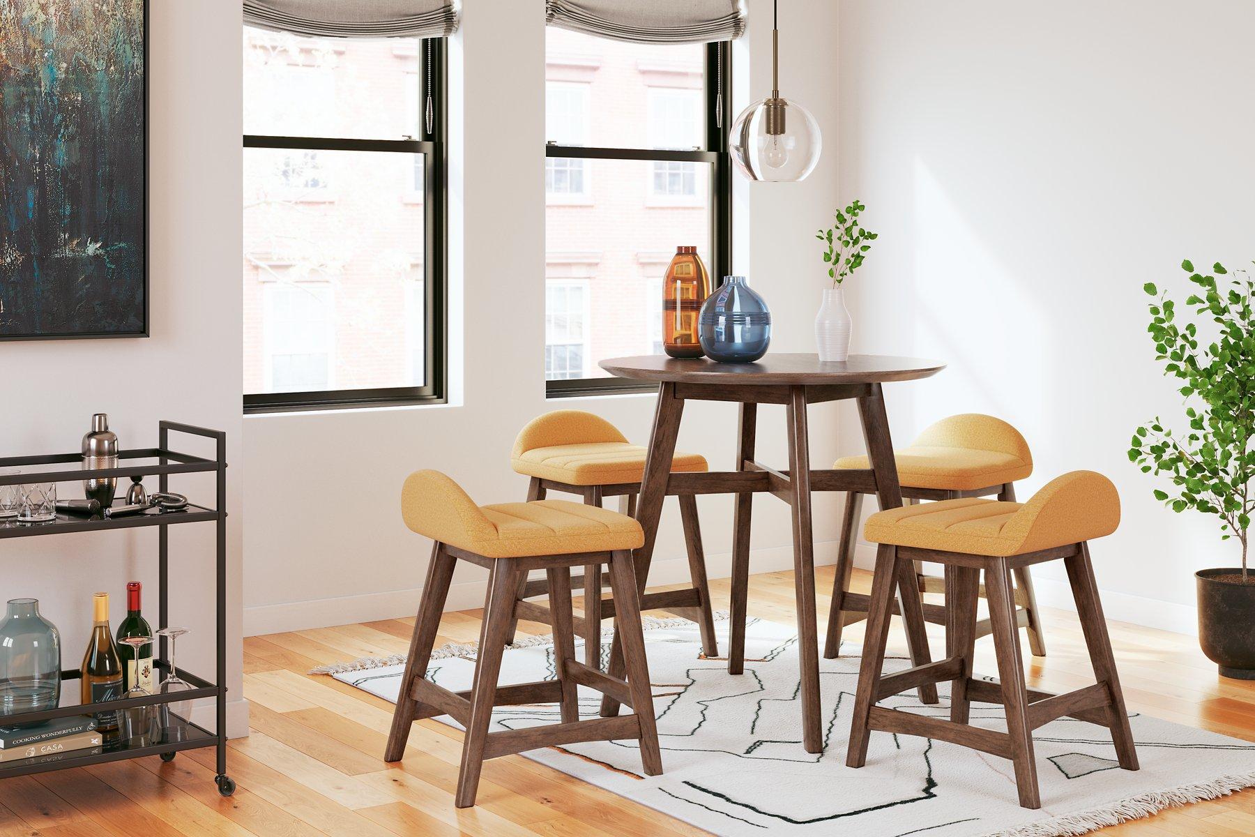Lyncott Dining Room Set - Furniture 4 Less Outlet (Salinas,CA)