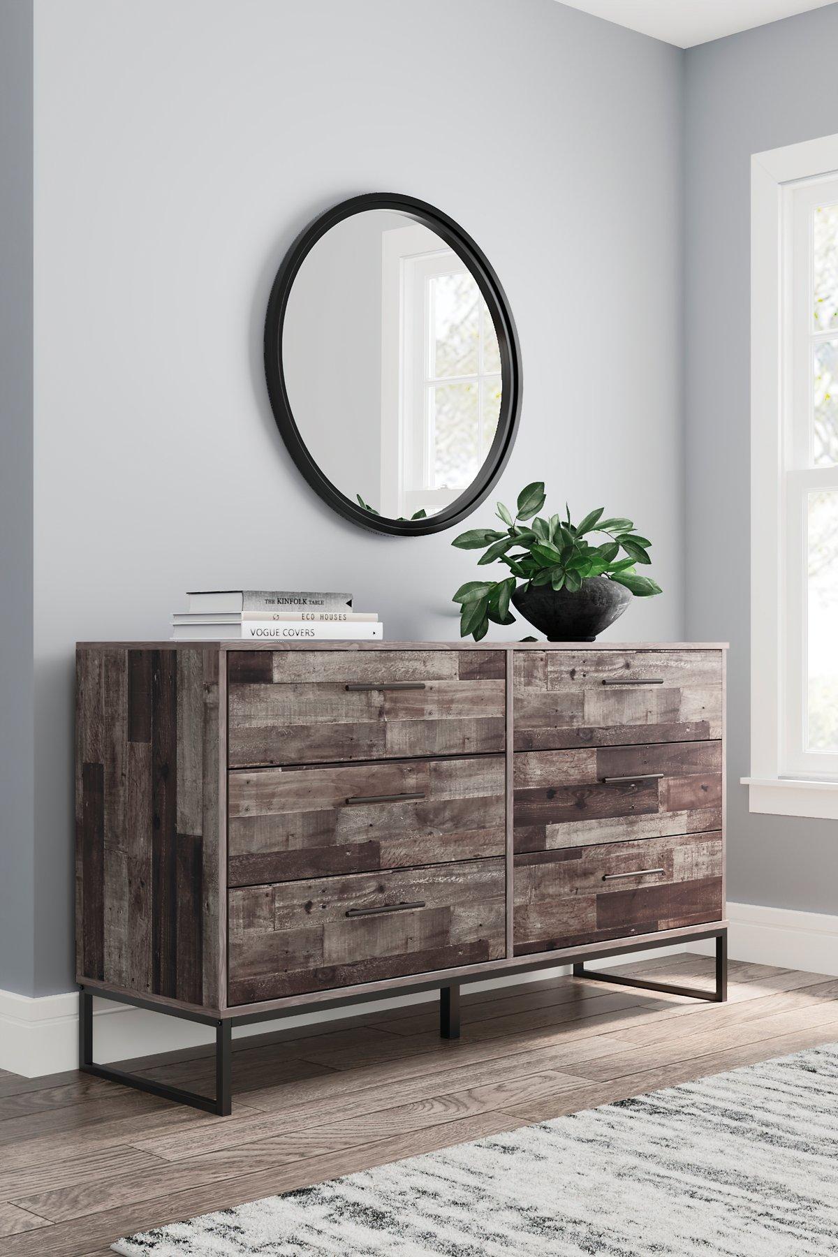 Neilsville Dresser - Furniture 4 Less Outlet (Salinas,CA)