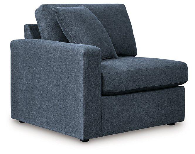 Modmax Sectional with Audio System - Furniture 4 Less Outlet (Salinas,CA)