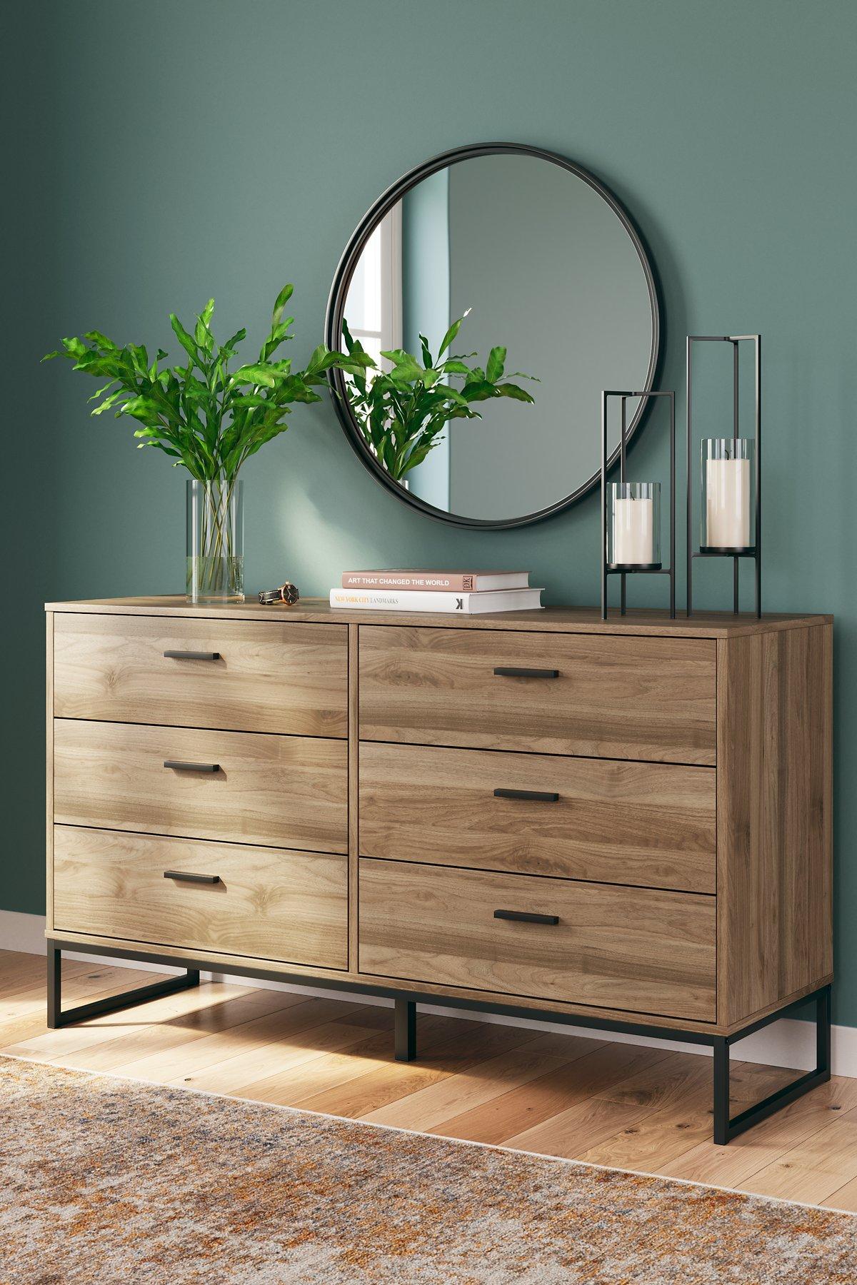 Deanlow Bedroom Package - Furniture 4 Less Outlet (Salinas,CA)