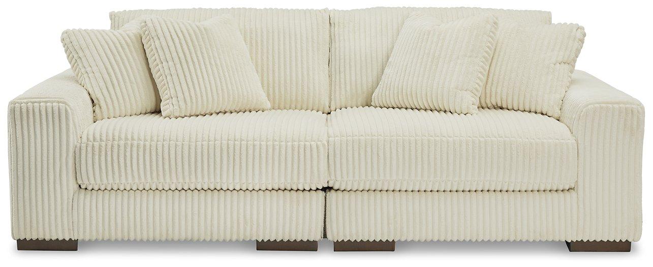 Lindyn Sectional Sofa - Furniture 4 Less Outlet (Salinas,CA)