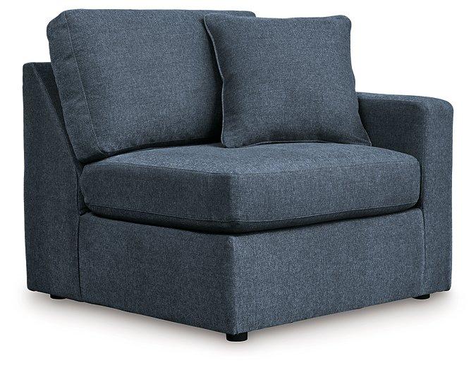Modmax Sectional with Audio System - Furniture 4 Less Outlet (Salinas,CA)