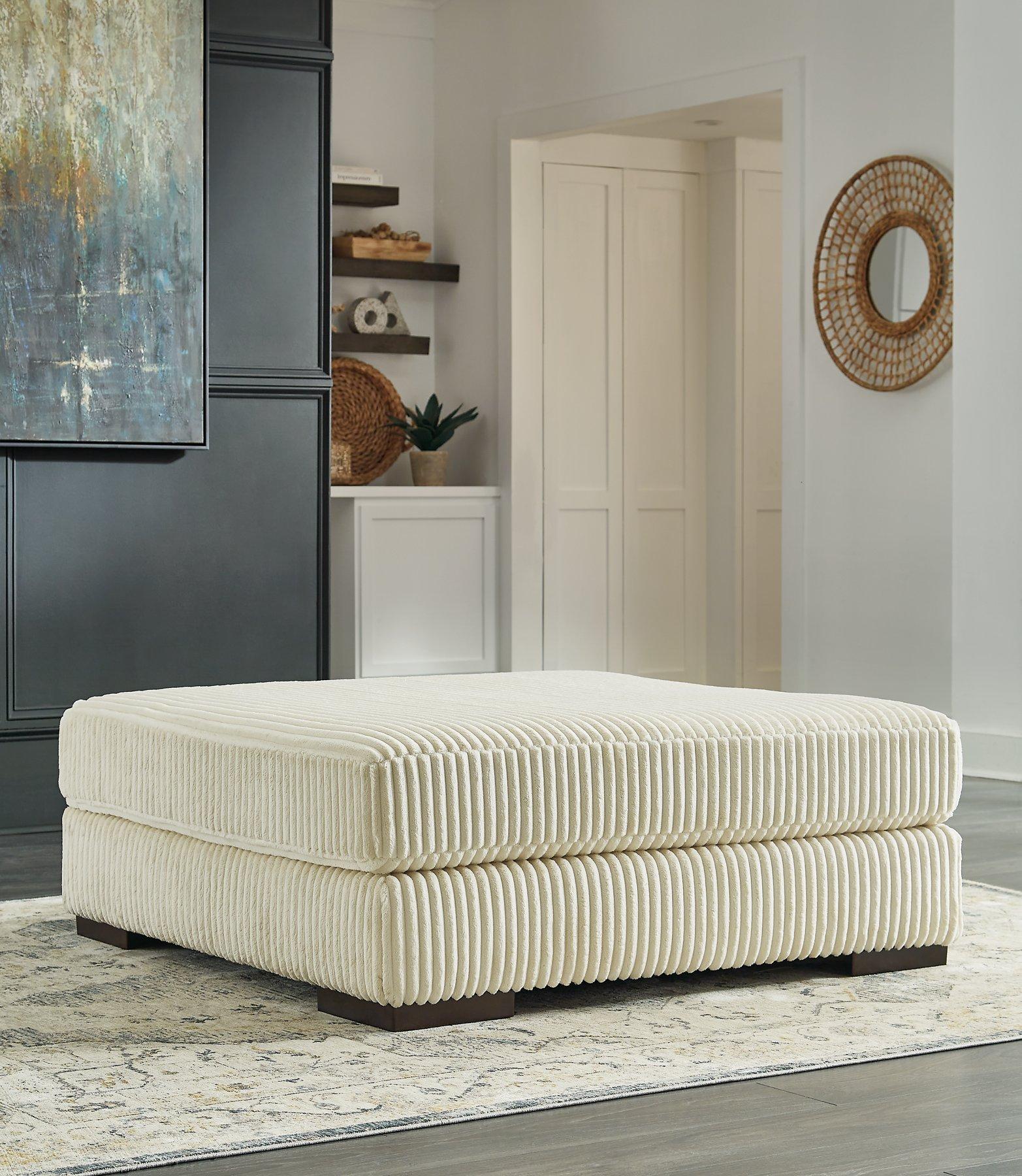 Lindyn Living Room Set - Furniture 4 Less Outlet (Salinas,CA)