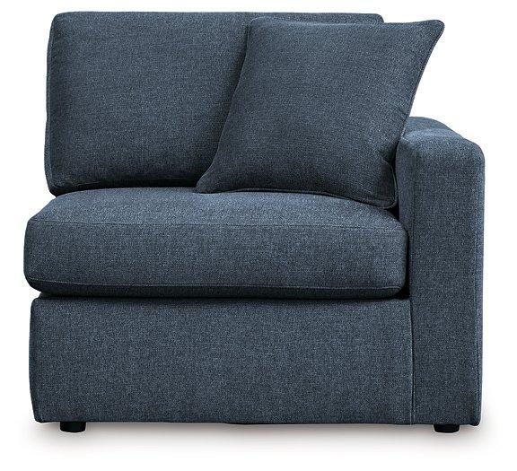 Modmax Sectional with Audio System - Furniture 4 Less Outlet (Salinas,CA)