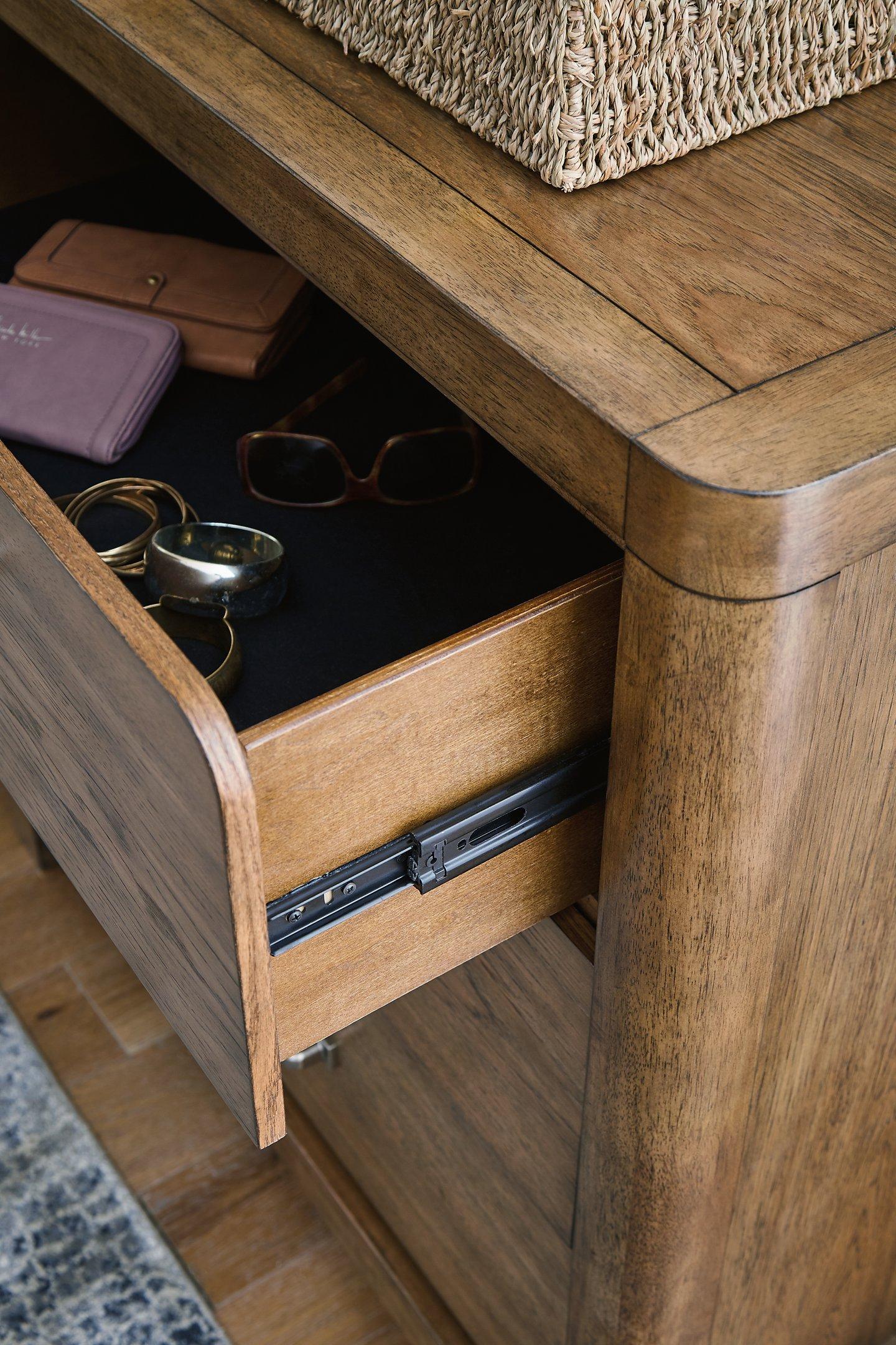 Cabalynn Dresser - Furniture 4 Less Outlet (Salinas,CA)